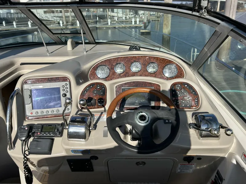 Slide: The Image of Sea Ray 320 Sundancer 2006 - 7