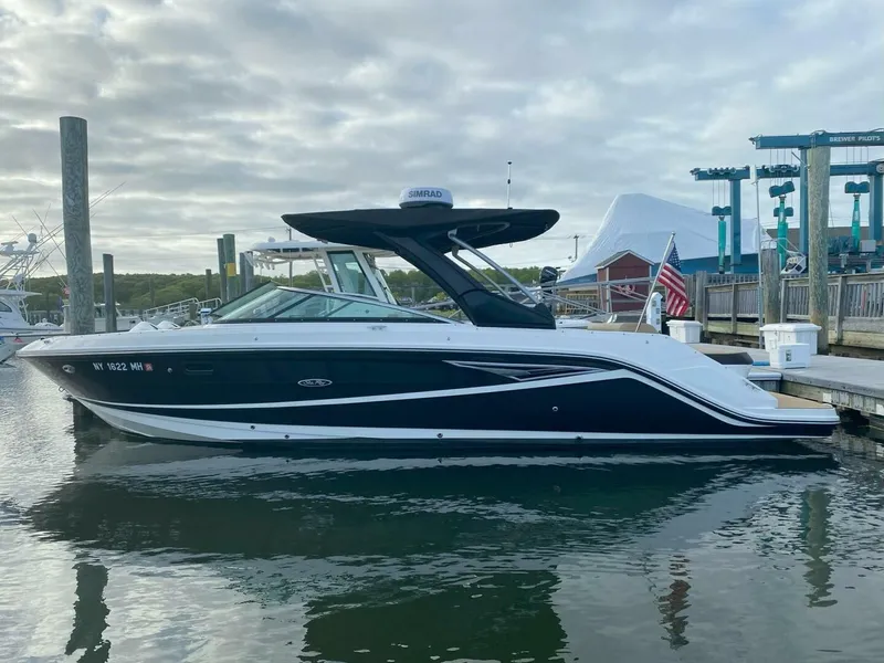 Slide: The Image of Sea Ray 280SLX 2021 - 3