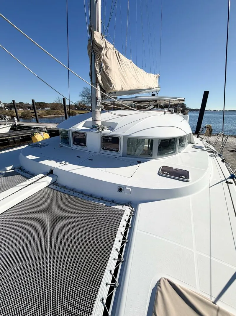 Slide: The Image of Lagoon 380S 2005 - 81