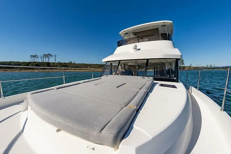 Slide: The Image of Beneteau Swift Trawler 2022 - 18