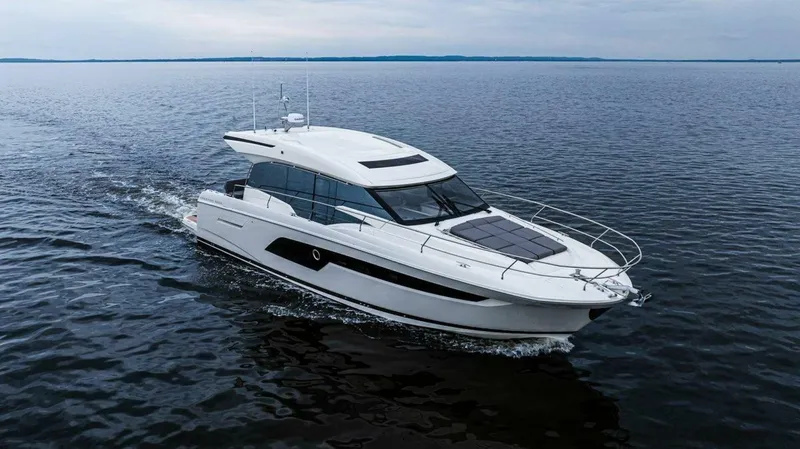 Slide: The Image of Prestige 520S 2022 - 2