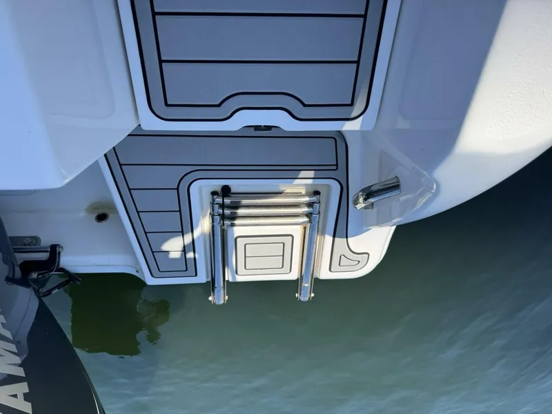 Slide: The Image of Sea Fox 248 Commander 2022 - 21