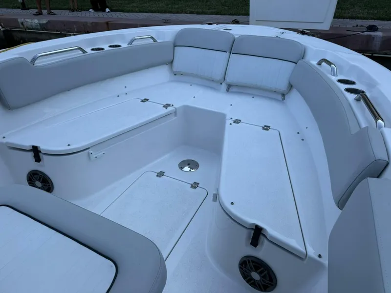 Slide: The Image of Sea Fox 248 Commander 2022 - 7