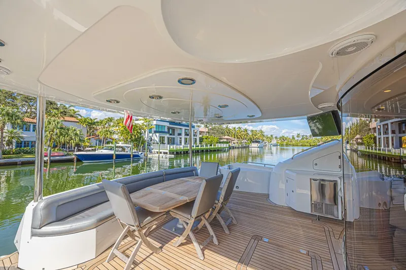 Slide: The Image of Sunseeker 75 Yacht 2006 - 13