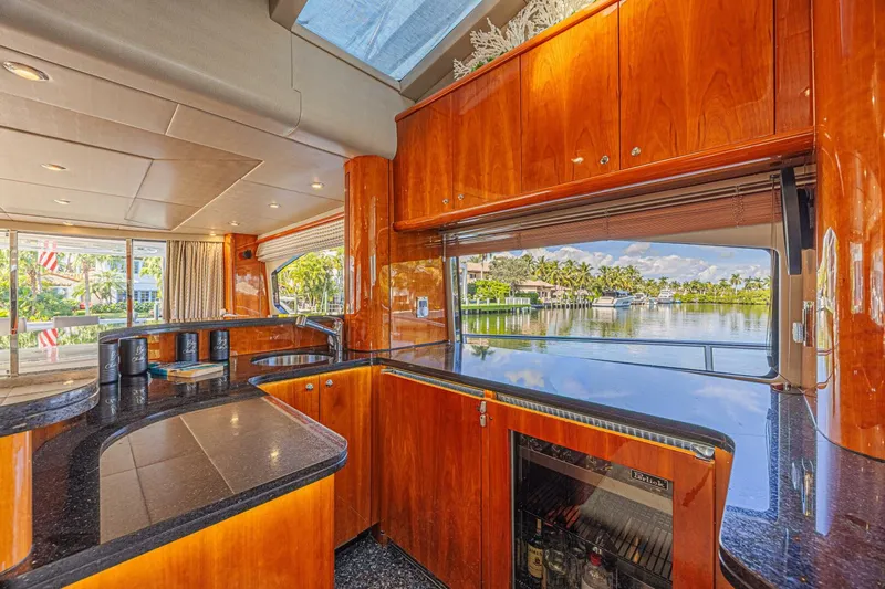 Slide: The Image of Sunseeker 75 Yacht 2006 - 21