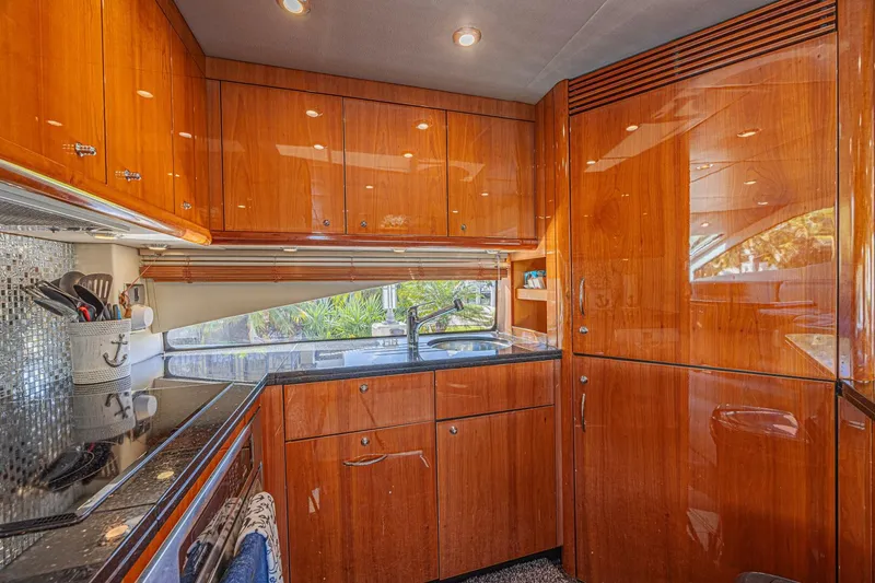 Slide: The Image of Sunseeker 75 Yacht 2006 - 25