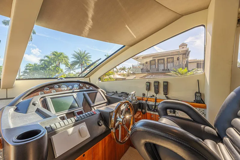 Slide: The Image of Sunseeker 75 Yacht 2006 - 28