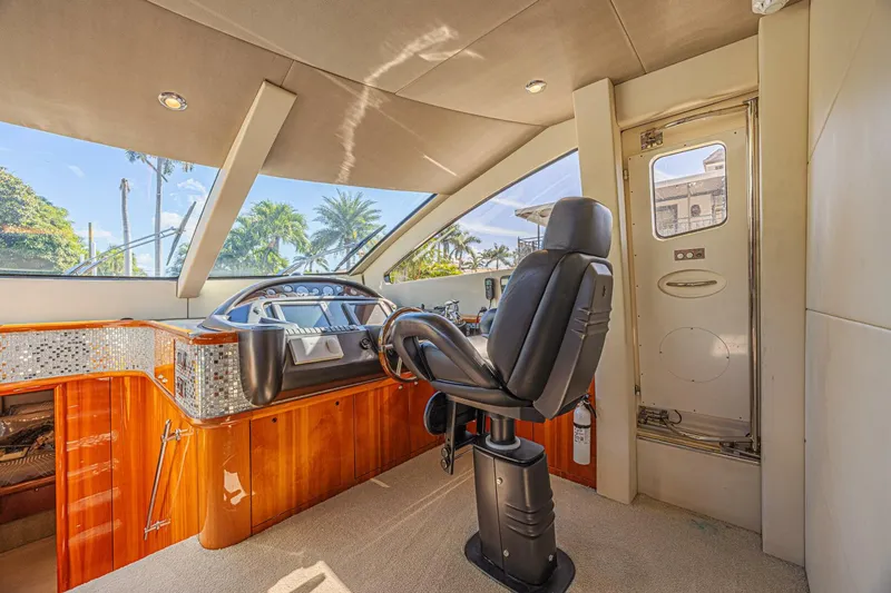 Slide: The Image of Sunseeker 75 Yacht 2006 - 29