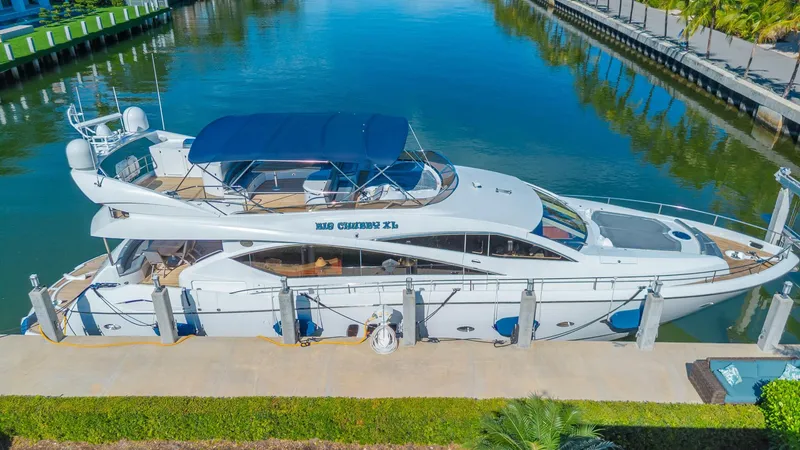 Slide: The Image of Sunseeker 75 Yacht 2006 - 4