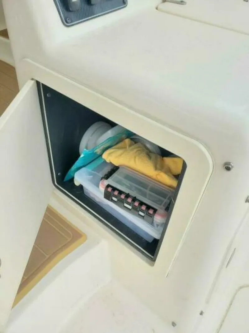 Slide: The Image of Grady-White 330 Express 2018 - 34