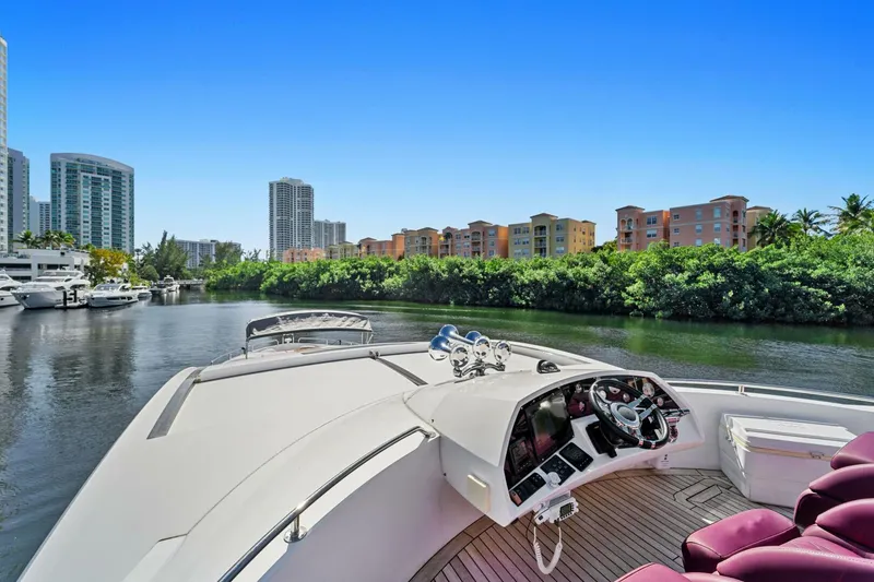 Slide: The Image of Sunseeker Predator 84 2013 - 10