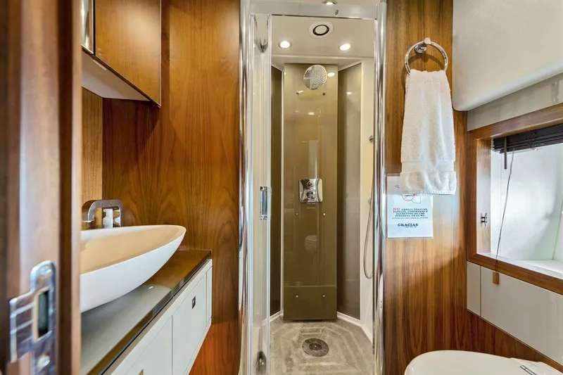 Slide: The Image of Sunseeker Predator 84 2013 - 29