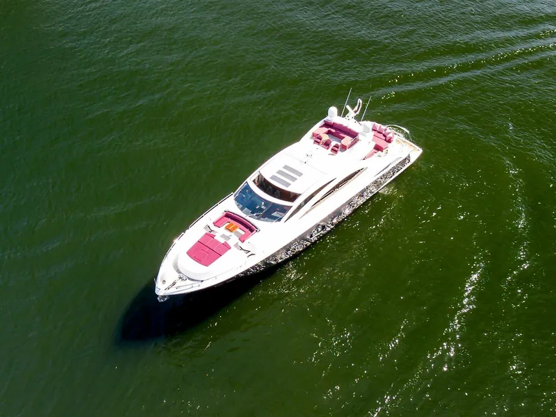 Slide: The Image of Sunseeker Predator 84 2013 - 3