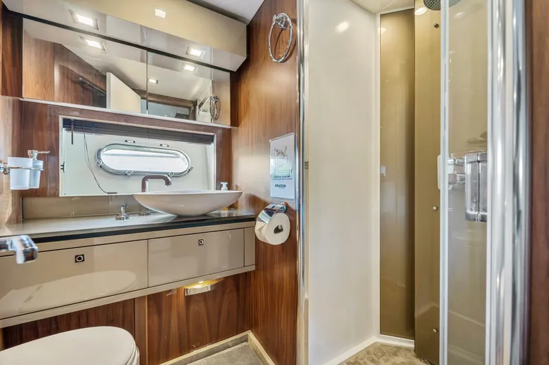 Slide: The Image of Sunseeker Predator 84 2013 - 31