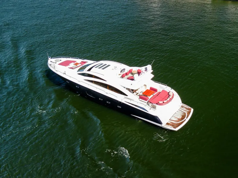 Slide: The Image of Sunseeker Predator 84 2013 - 4