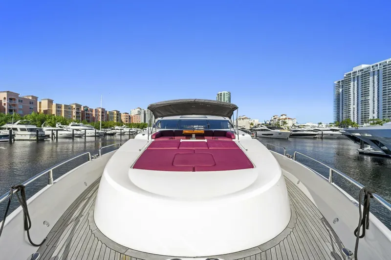 Slide: The Image of Sunseeker Predator 84 2013 - 9