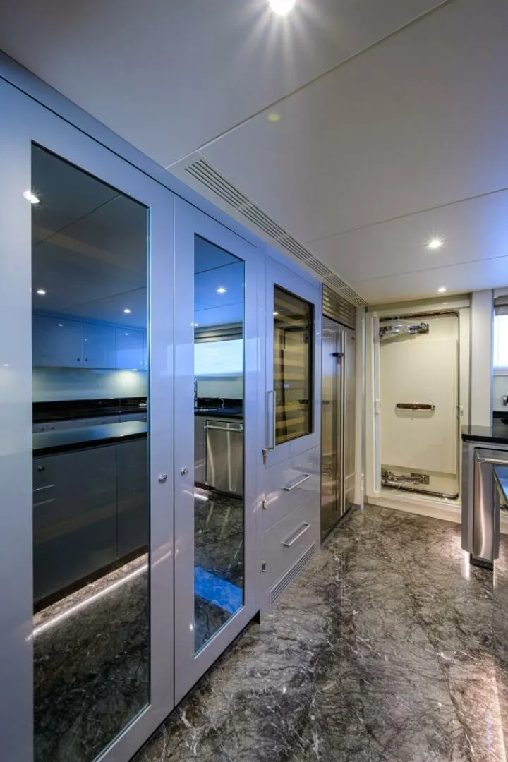 Slide: The Image of Ocean Alexander 100 Motor Yacht 2019 - 34