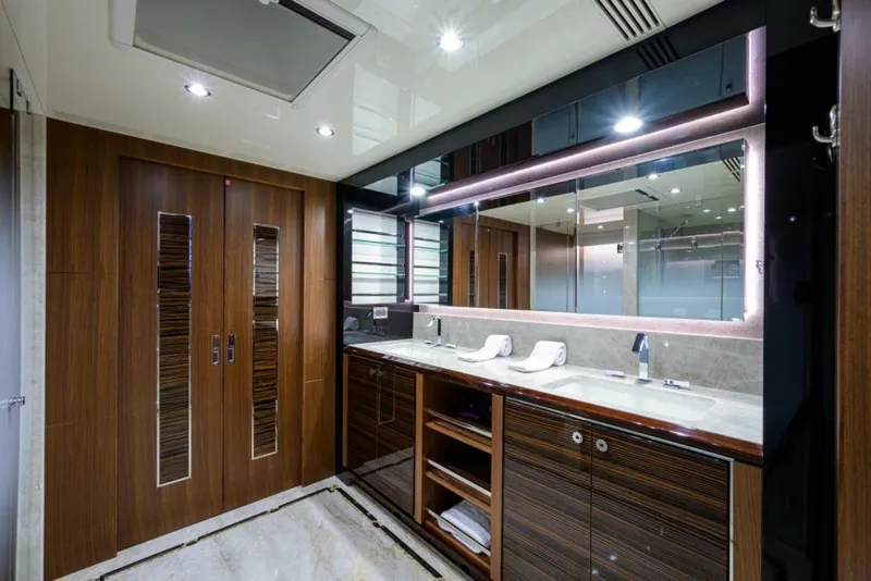 Slide: The Image of Ocean Alexander 100 Motor Yacht 2019 - 44