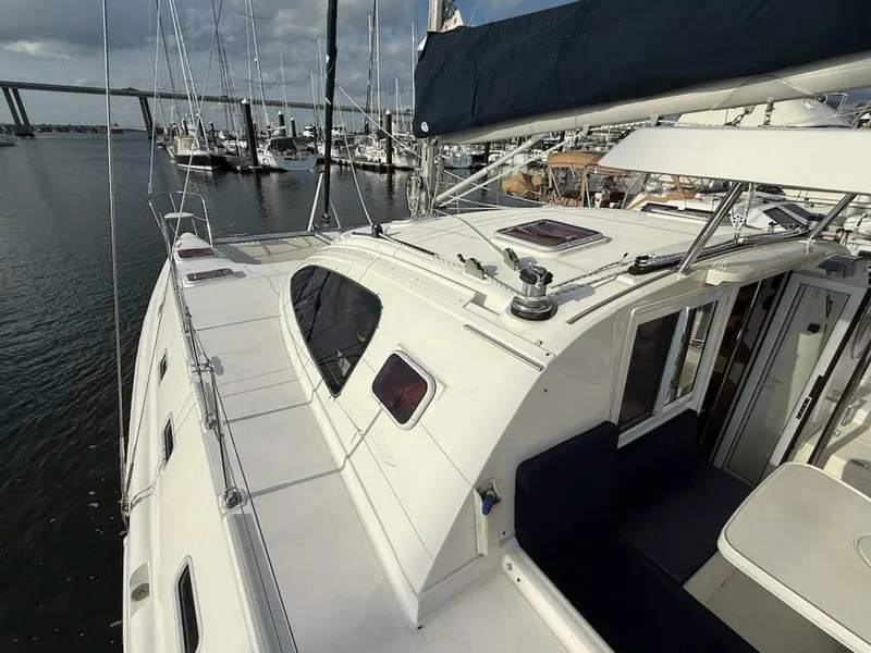 Slide: The Image of Island Spirit 401 2006 - 10