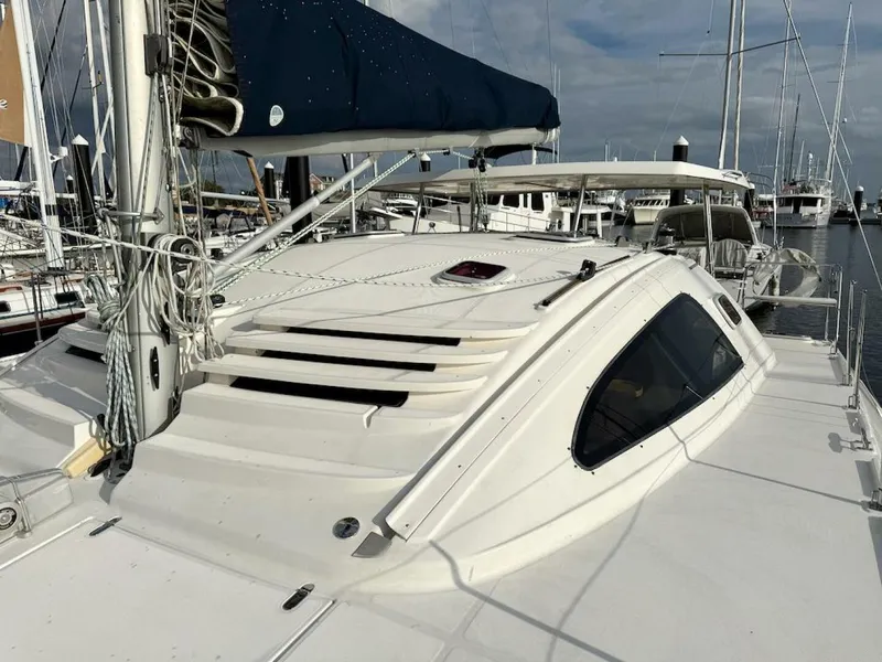 Slide: The Image of Island Spirit 401 2006 - 6