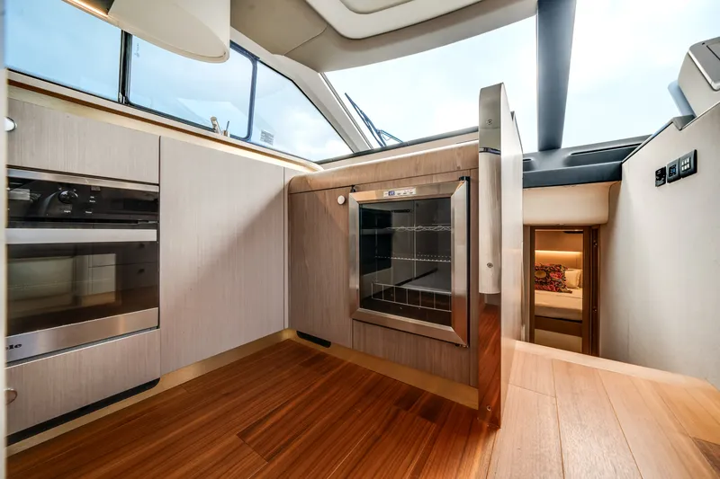 Slide: The Image of Azimut 60 FLY 2022 - 46