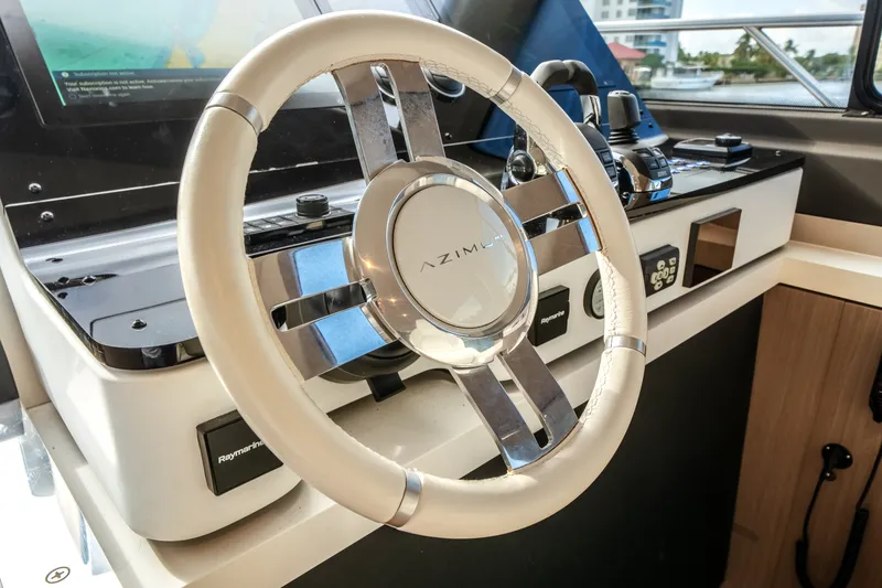 Slide: The Image of Azimut 60 FLY 2022 - 51