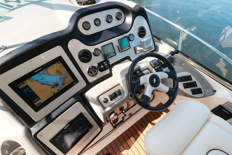 Slide: The Image of Cruisers Yachts 520 Express 2007 - 14