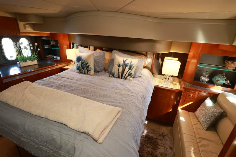 Slide: The Image of Cruisers Yachts 520 Express 2007 - 34