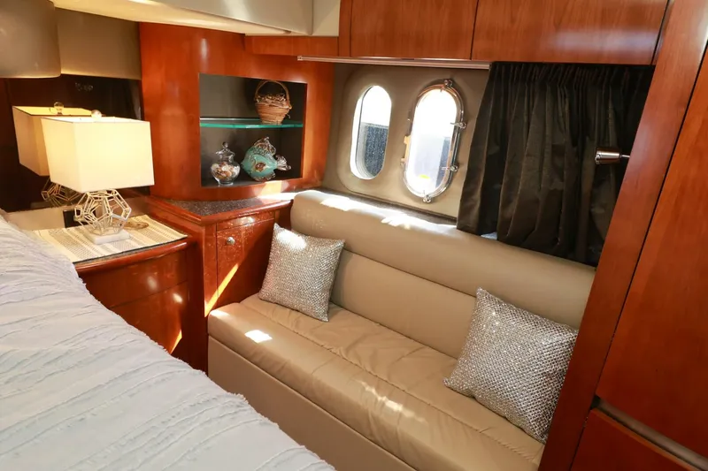 Slide: The Image of Cruisers Yachts 520 Express 2007 - 38