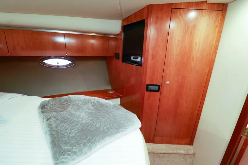 Slide: The Image of Cruisers Yachts 520 Express 2007 - 46