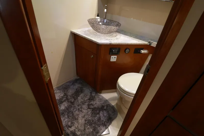 Slide: The Image of Cruisers Yachts 520 Express 2007 - 48