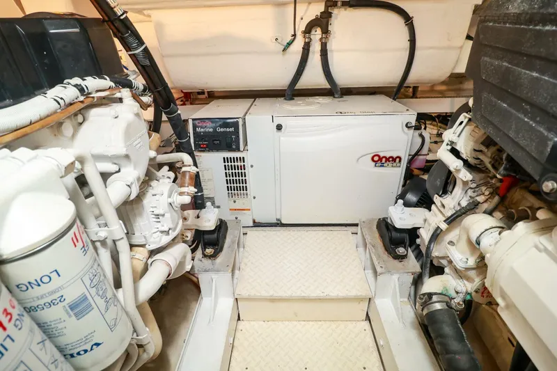 Slide: The Image of Cruisers Yachts 520 Express 2007 - 49