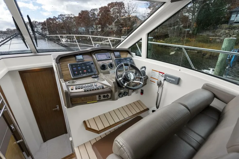 Slide: The Image of Cruisers 2014 - 9