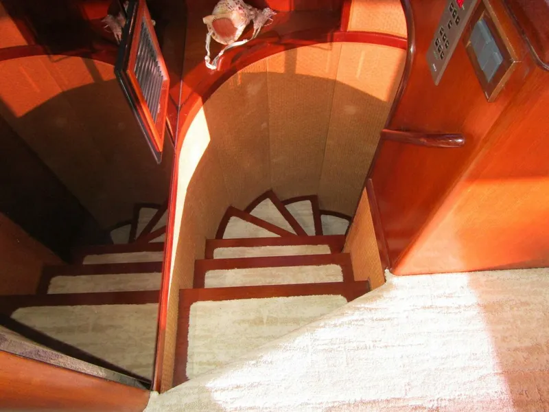 Slide: The Image of Viking Cockpit Motor Yacht 1990 - 16