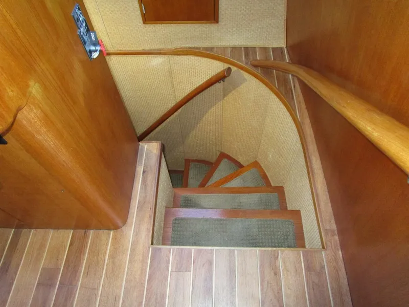 Slide: The Image of Viking Cockpit Motor Yacht 1990 - 26