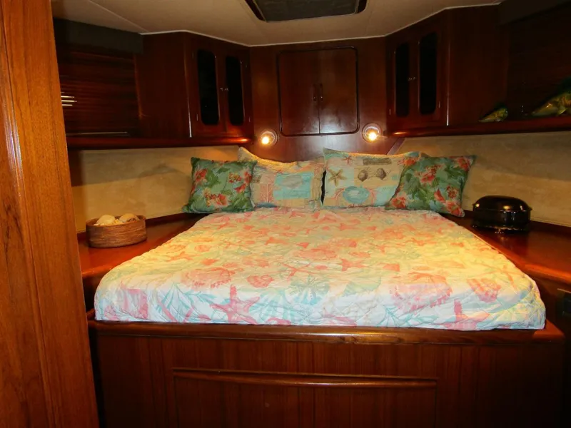 Slide: The Image of Viking Cockpit Motor Yacht 1990 - 28