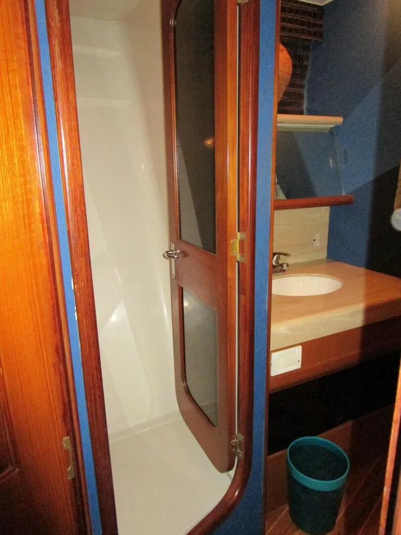 Slide: The Image of Viking Cockpit Motor Yacht 1990 - 32