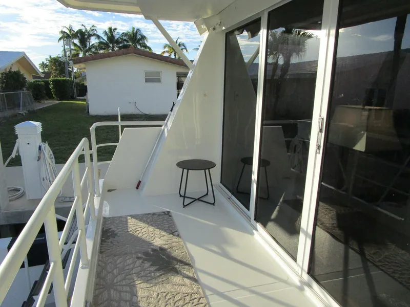 Slide: The Image of Viking Cockpit Motor Yacht 1990 - 41