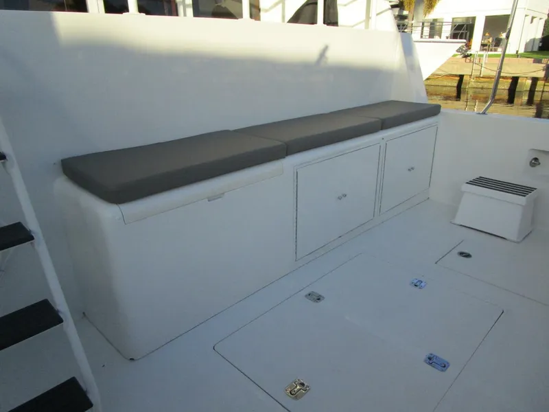 Slide: The Image of Viking Cockpit Motor Yacht 1990 - 45