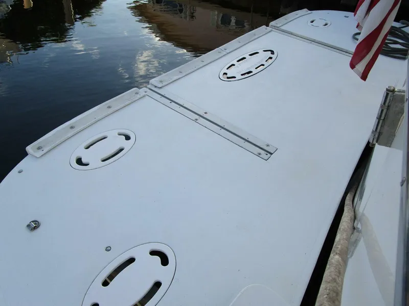 Slide: The Image of Viking Cockpit Motor Yacht 1990 - 47