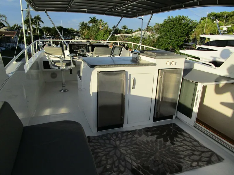 Slide: The Image of Viking Cockpit Motor Yacht 1990 - 50