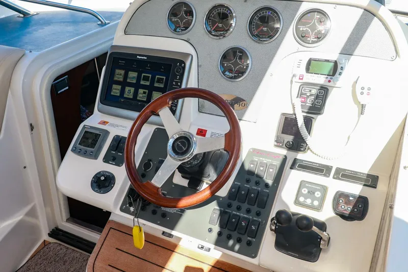 Slide: The Image of Chris-Craft 2005 - 15