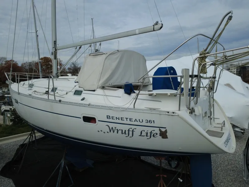 The Image of Beneteau 361 2002 - 0