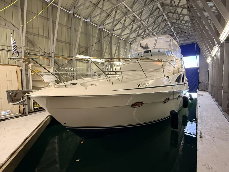 Slide: The Image of Silverton 38 Sport Bridge 2006 - 22