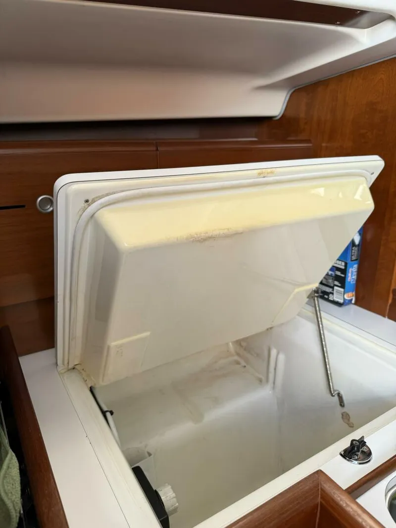 Slide: The Image of Beneteau First 36.7 2006 - 28