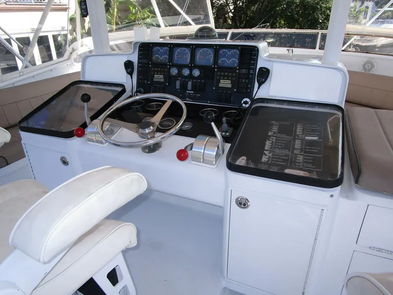 Slide: The Image of Striker 62 Convertible 1989 - 58