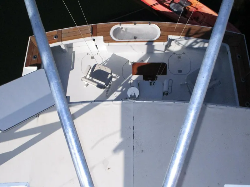 Slide: The Image of Striker 62 Convertible 1989 - 63