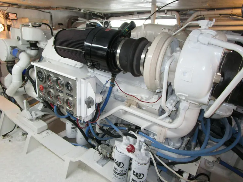Slide: The Image of Striker 62 Convertible 1989 - 65