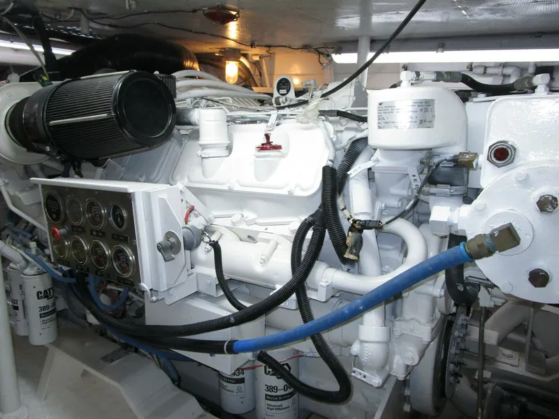 Slide: The Image of Striker 62 Convertible 1989 - 66