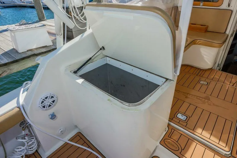 Slide: The Image of Custom Carolina Island Boatworks 34 Express 1987 - 12